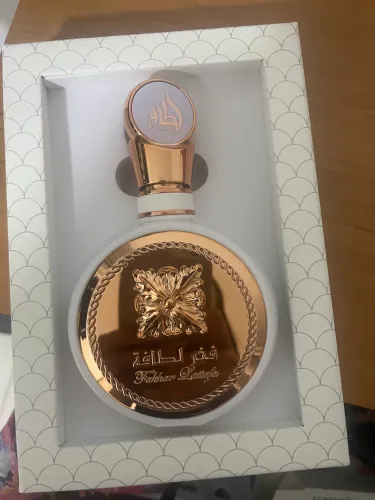 Perfume árabe feminino