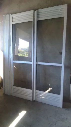 Porta balcão 2,20×1,37