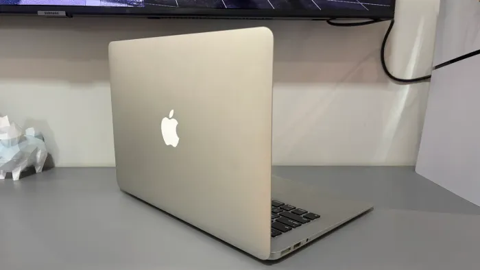 MacBook Air Fino e Elegante em 12x 124,79 no Cartão 
