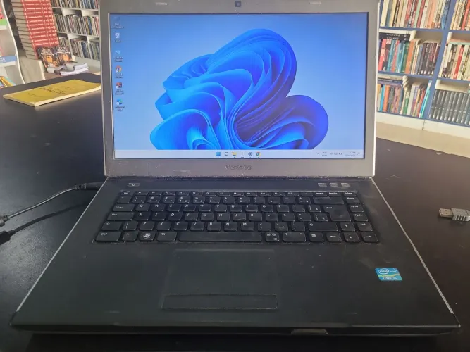 Notebook dell vostro i5 3230m 8gb ram ssd de 128gb bateria nova