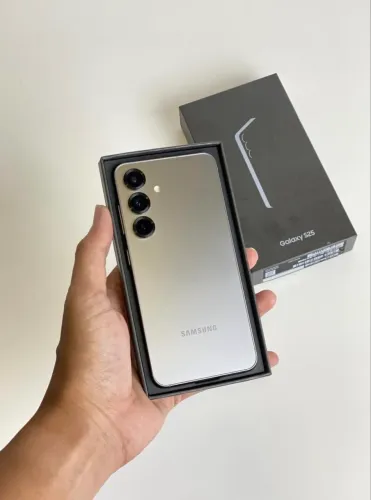 Samsung Galaxy S25 12GB/256GB Prata - Novo/Lacrado