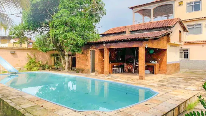 Casa para venda com quintal em Piabetá (Inhomirim) - Magé - RJ