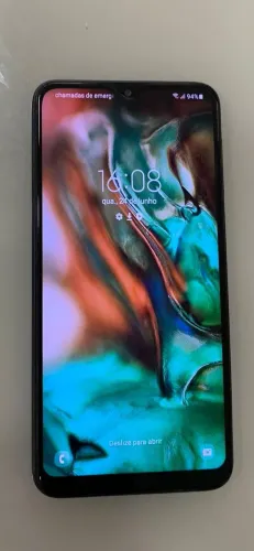 Samsung Galaxy A10 usado em ótimo estado