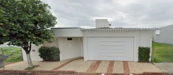 Linda Casa Terrea Jardim Karaiba