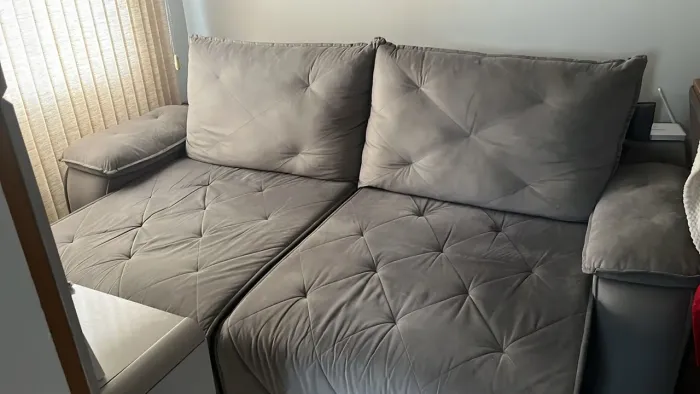 Vendo um sofá 
