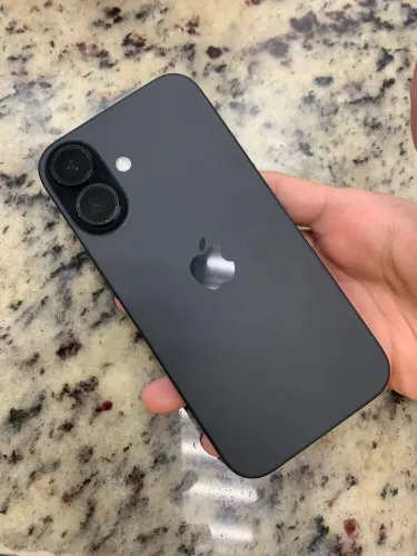 iPhone 16
