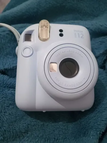 Câmera instax 12