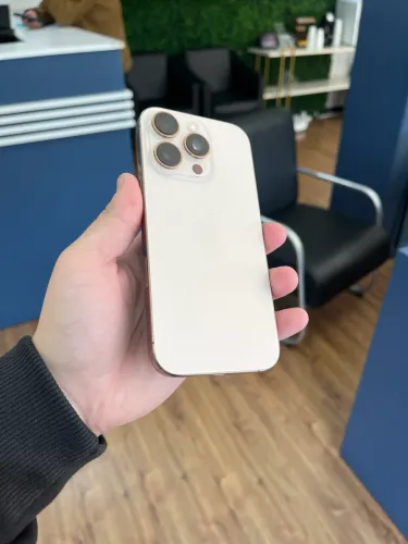 iPhone 16 Pro - 256GB Desert Titanium