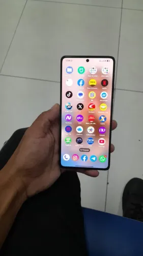 Poço f5 256gb 12 ram 