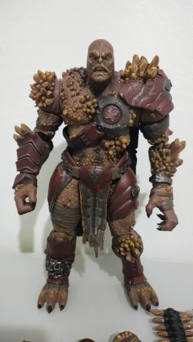 Warden Gears of War Storm Collectibles 