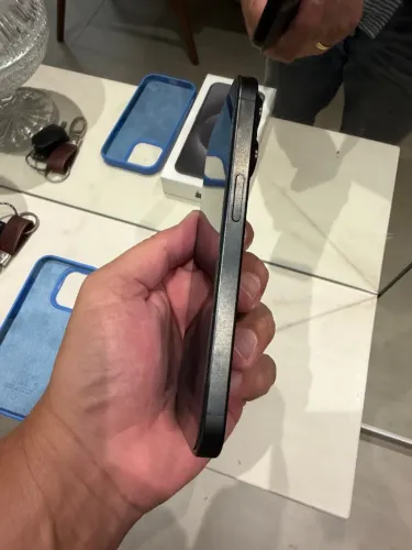 iPhone 15 Pro - Sem detalhe / Único Dono / Novinho