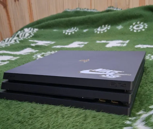 PS4 PRO 1TB