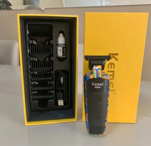 Máquina De Cabelo Barba Kemei