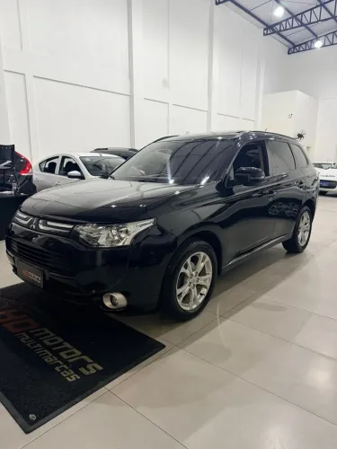 Mitsubishi Outlander 2.0 16V 160cv Aut. 2014