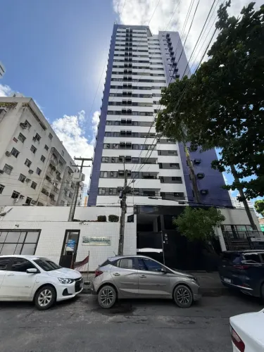 APT. 84 M² 3 Qtos 1 Sendo Suite. (3.800, Aceito proposta).