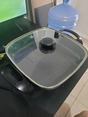 Vendo panela eletrica classic home 4 litros