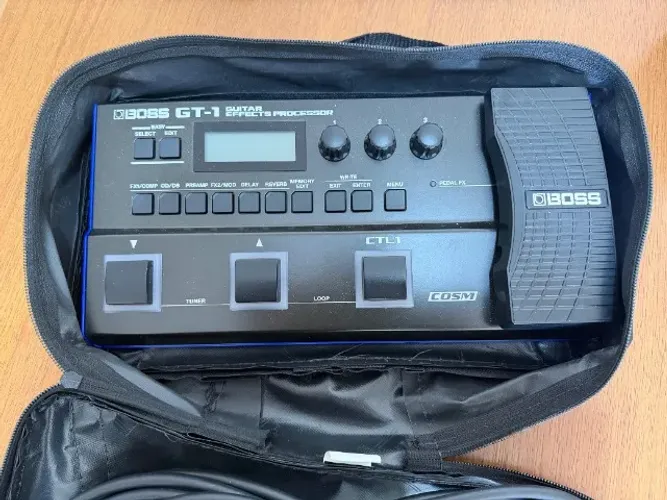 Pedaleira BOSS GT-1