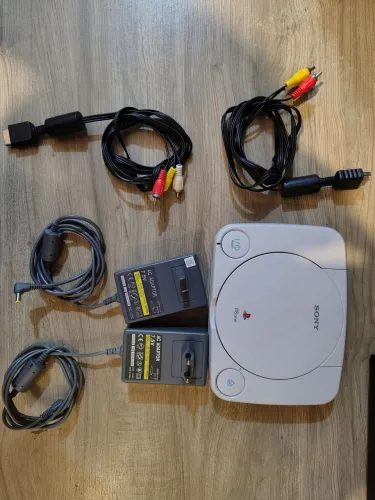 Play Station One com Defeito