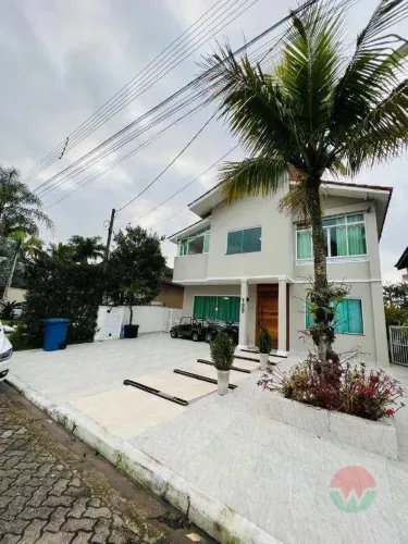 Casa com 6 dormitórios, 360 m² - venda por R$ 2.000.000,00 ou aluguel por R$ 11.000,00/mês