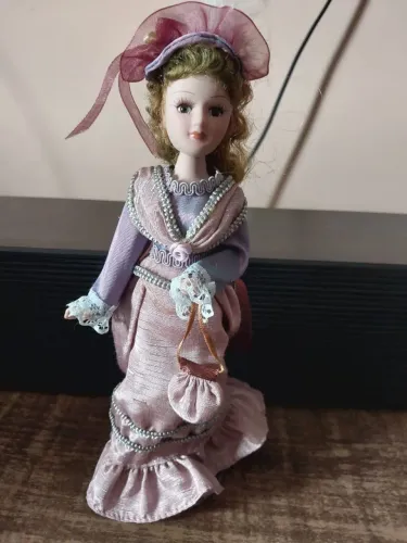 Boneca de Porcelana-coleção Planeta deAgostinis