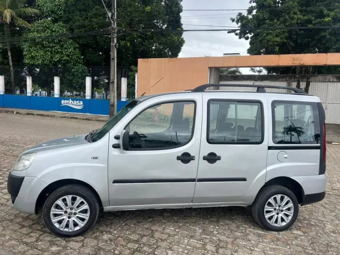 Fiat Doblo Essence 1.8 Flex 16V 5P 2016