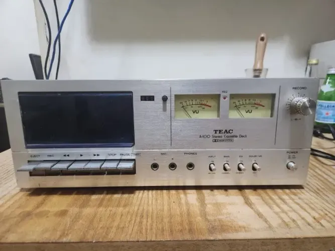 Toca Fita A-100 Stereo Cassette Deck