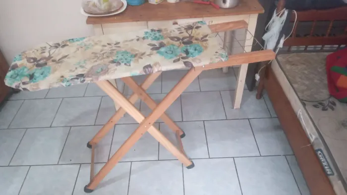 TÁBUA DE PASSAR ROUPAS