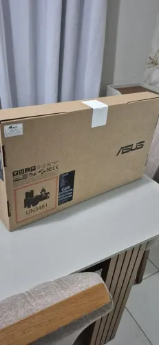 Notebook ASUS Ryzen 5 8GB LACRADO NA CAIXA
