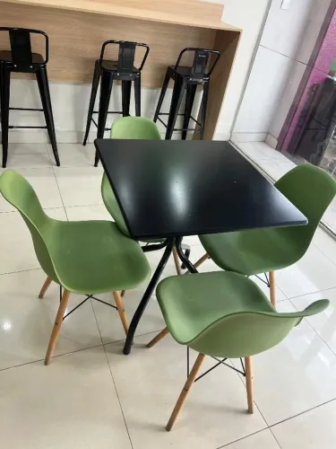 Jogo de mesa com cadeiras para sorveteria 