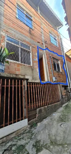 VENDE-SE 2 CASA NO PRIMEIRO DE MAIO VALOR NEGOCIÁVEL ACEITO carro moto