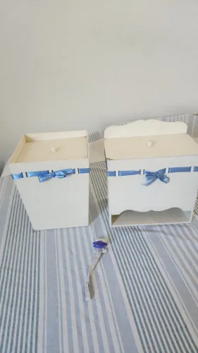 Lixeira + trocador + porta fraldas + cordão chupeta