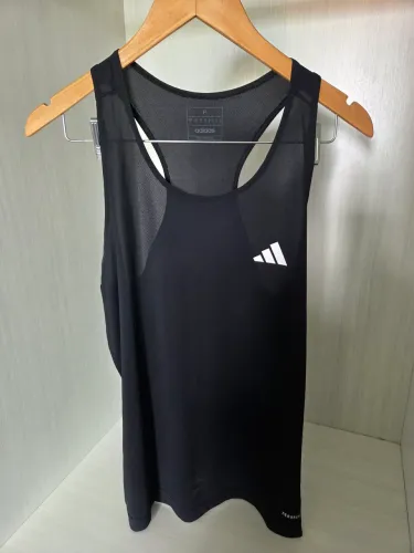 Regata cavada treino Adidas - Tam P