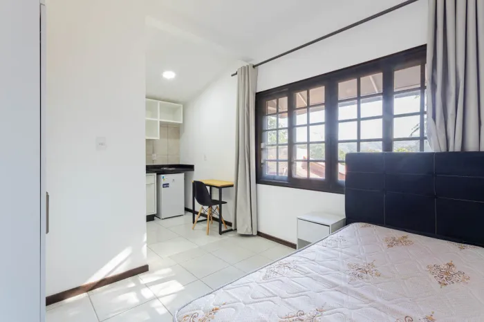 Studio mobiliado na Carvoeira.