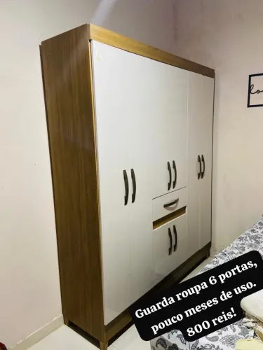 Guarda roupa, apenas alguns meses de uso!