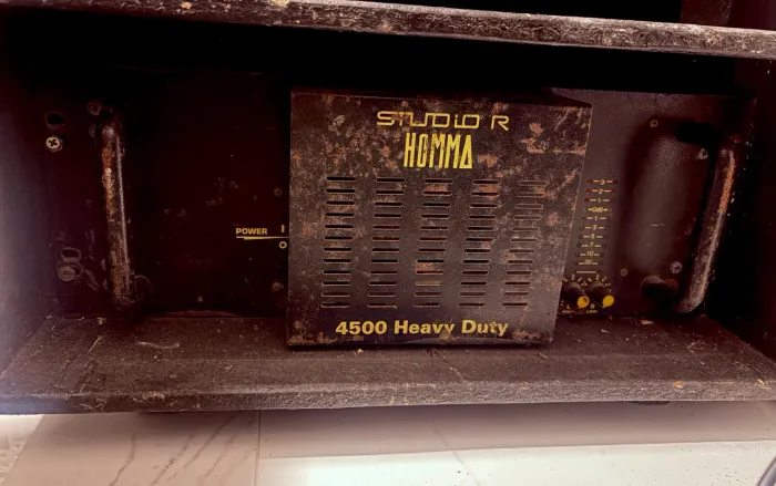 Amplificador Studio R Homma 4500 Heavy Duty