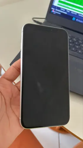 iPhone XR usado