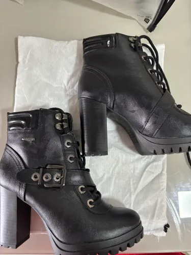 Bota seminova