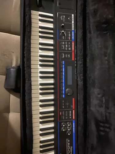 Teclado Roland Juno DI