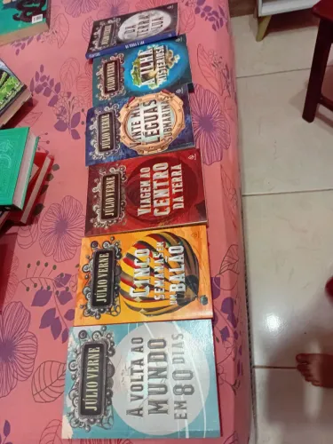 Vendo kit com 6 clássicos de Júlio Verne