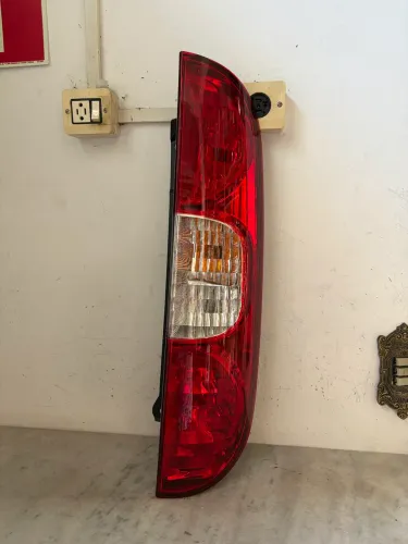Lanterna traseira Fiat Doblò Fiorino direita nova original 