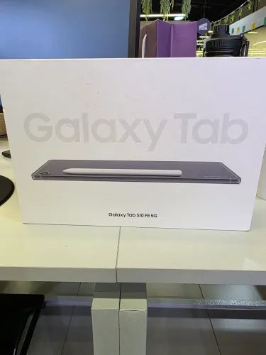 Tablet Samsung S10 FE 5G com Capa e caneta S Pen NOVO LACRADO