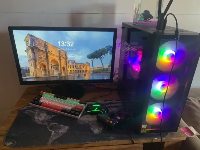 PC GAMER I3 10105 20GB RAM SSD 240GB RX 550 E MONITOR