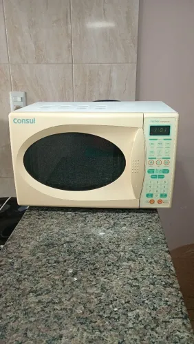 Microondas Consul 26 lts bem conservado.
