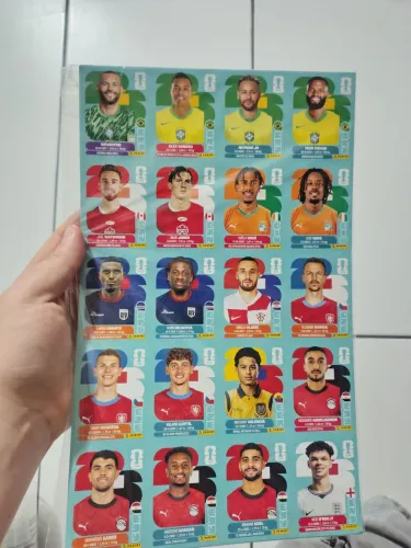 Vendo pacote de atualização figuras da copa 2026