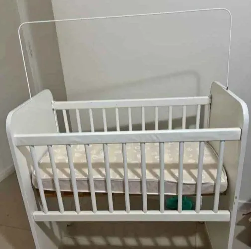 Berço com o colchão 300 reais