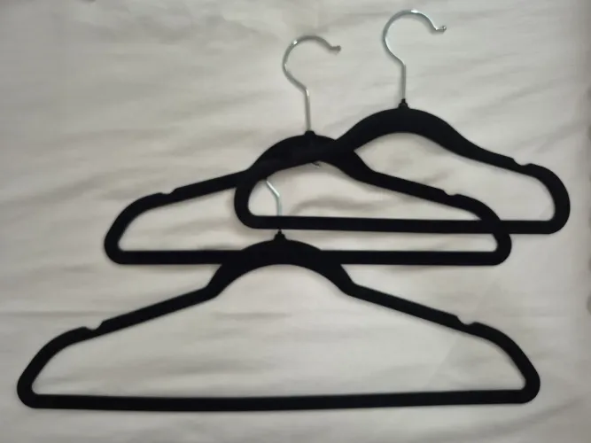 Cabides aveludados