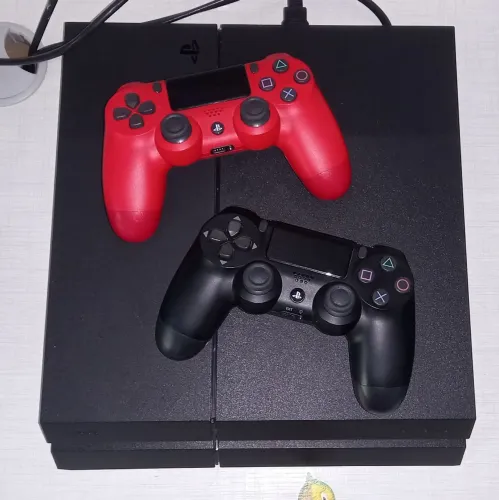 Ps4 Slim Usado + 6 Jogos + 2 Controles (Trocados Recentemente)