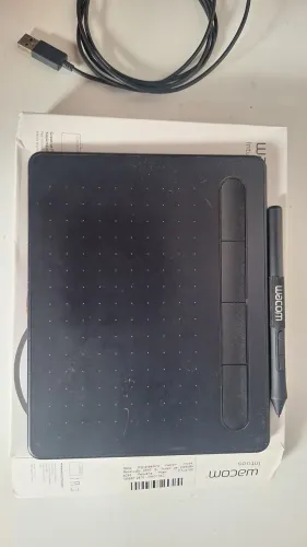 Mesa Digitalizadora Wacom Intuos Small (CTL-4100)
