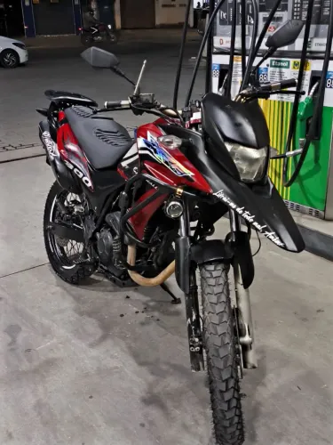 Vendo XRE 2012 em dia no meu nome