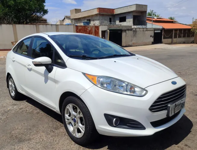 Ford Fiesta SE 1.6 16V Flex 5P 2015